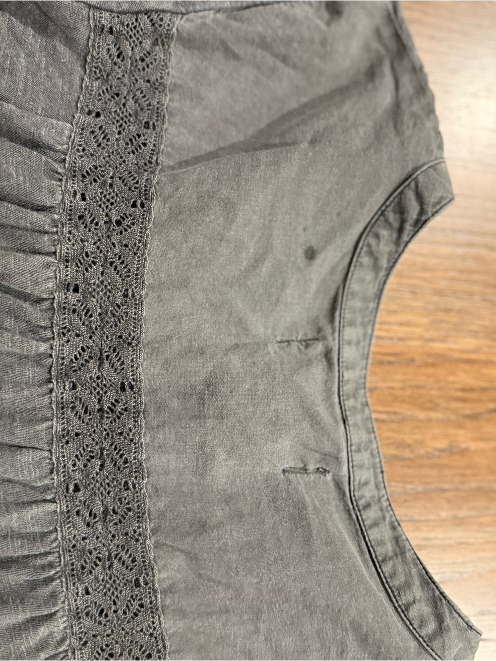 Lucky Brand Embroidered Lace-Up Boho Peasant Top in Charcoal Gray Size XS - Picture 7 of 7